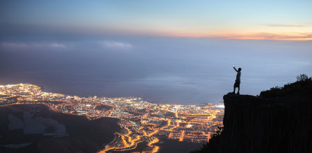 El desafío de garantizar conexión en todos los rincones de la ciudad