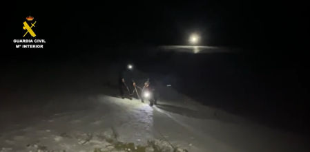 Cuatro jóvenes rescatados en Peñalara, tras pasar horas atrapados entre placas de nieve