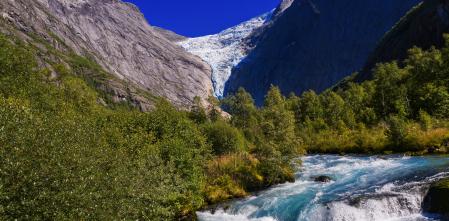 El hielo en las montañas, una fuente de agua dulce en peligro