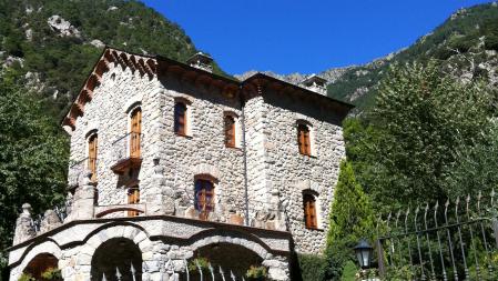 La Casa dels Russos, lugar en Santa Coloma donde se instaló el aspirante a rey
