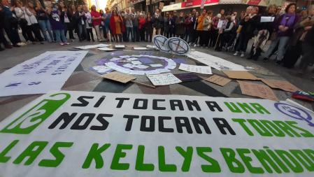 Pancarta de las 'kellys' de Benidorm con el lema: 