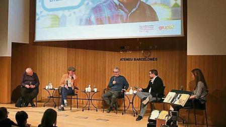 Ferran Torrent a la sala d'actes de l'Ateneu Barcelonès on s'ha celebrat la trobada-tertúlia per celebrar el seu setantè aniversari. Dimarts 16 de novembre de 2021 (Horitzontal)