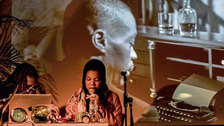 Actuación de dos integrantes de Black Quantum Futurism, del programa Arts in CERN