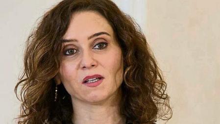 La presidenta de la Comunidad de Madrid, Isabel Díaz Ayuso, interviene en el acto en que ha recibido el Premio de Honor 2021, en la Real Casa de Correos, a 17 de enero de 2022, en Madrid, (España). El galardón se lo ha concedido la Asociación Española de Mujeres Empresarias (ASEME), organización interprofesional creada en 1971. 17 ENERO 2022;CASA DE CORREOS;ASEME;AYUSO Jesús Hellín / Europa Press 17/01/2022