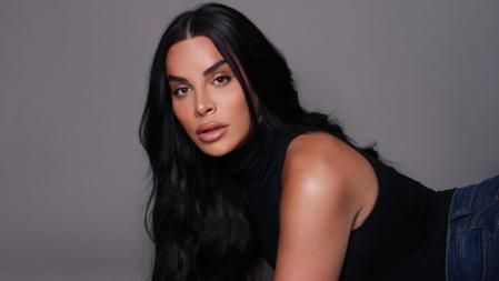 A los 12 años inventó un nombre y decidió llamarse Jedet. Luego descubrió que significa