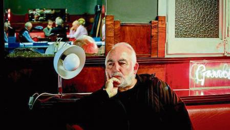 FOTO ALEX GARCIA EL ESCRITOR JUAN MIÑANA PRESENTA LA NOVELA IDEAL 2022/04/27