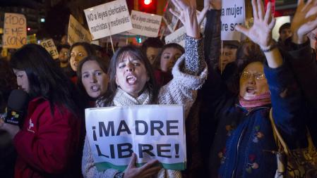 El nuevo texto prevé bajas laborales de tres días para reglas dolorosas