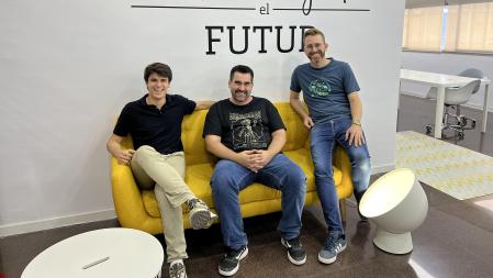 Víctor Cantón Ferrer, Eric Mora Juan y Eugeni Llagostera Saltor fundaron Enkitek hace dos años