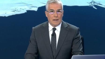 David Cantero, presentando los Informativos Telecinco.&nbsp;&nbsp;