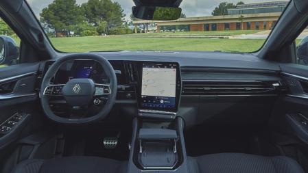 La doble pantalla openR combina el cuadro de instrumentos digital de 12 pulgadas con una pantalla multimedia de 9 o 12,3 pulgadas&nbsp;