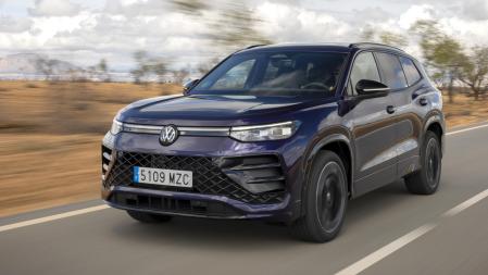 Tecnologías como la suspensión adaptativa permiten al nuevo Tayron disfrutar de un comportamiento óptimo en carreteras secundarias&nbsp;