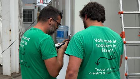 Expertos de Vera preparan la red de comunicaciones del Cruïlla.