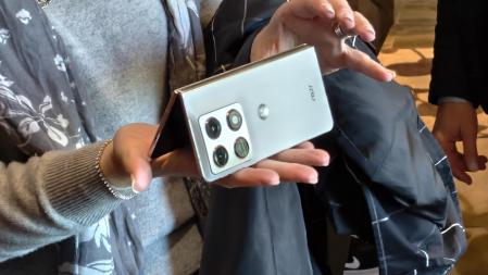 El Motorola Razr Fold.