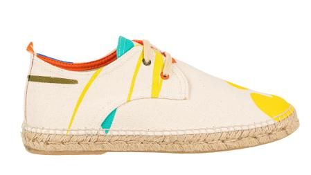 Abarca presenta una colección cápsula junto al artista español Ricardo Escavy