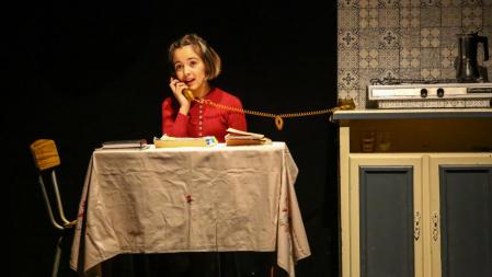 Escena del musical 'Bruna' representado en el Romea.