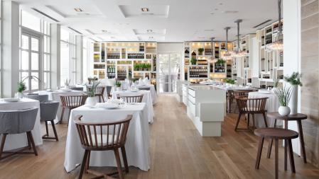 Enoteca, la expresión del lujo en esencia en el Hotel Arts Barcelona