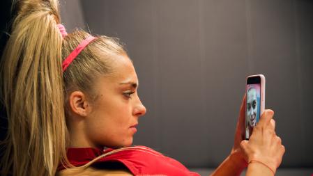 Magdalena Kolesnik en una escena de 'Sweat', de Magnus von Horn