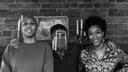 Lena Waithe, Aziz Ansari y Naomi Ackie durante el rodaje.