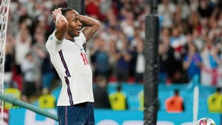 LONDON, ENGLAND - JULY 07: Raheem Sterling of England reacts after a missed chance during the UEFA Euro 2020 Championship Semi-final match between England and Denmark at Wembley Stadium on July 07, 2021 in London, England. (Photo by Frank Augstein - Pool/Getty Images)