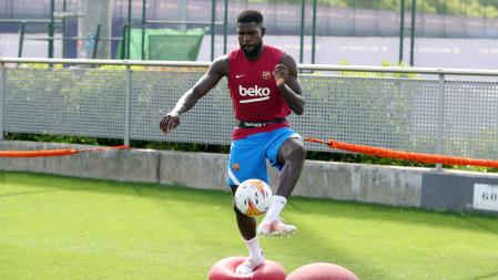 Umtiti en el primer entrenamiento de la pretemporada