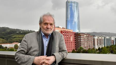 El compositor húngaro Peter Eötvös en el Palacio Euskalduna de Bilbao