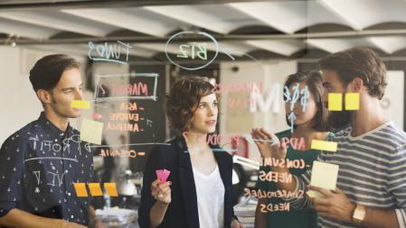 Las habilidades más demandadas son la capacidad de aprendizaje, la comunicación, el trabajo en equipo, la resiliencia, adaptación al cambio, compromiso y responsabilidad