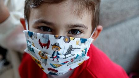 La obligatoriedad de las mascarillas en el patio, a debate