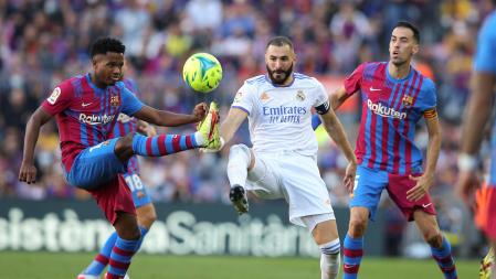 El duelo entre el joven Ansu Fati y el veterano Karim Benzema, el plato fuerte del clásico