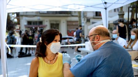 vacunación en la calle en barcelona en septimrbe 2021
