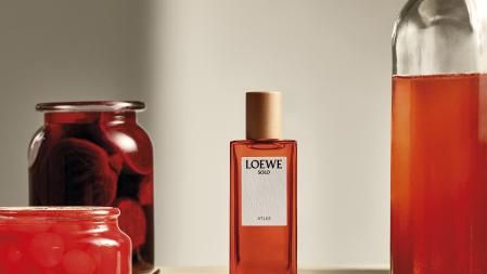 Loewe Solo Atlas es la última fragancia en sumarse a la caleidoscópica colección