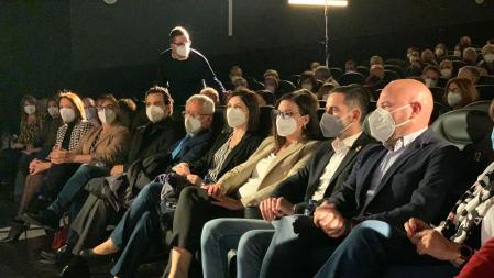 Bielsa junto a Sandra Gómez y Toni Gaspar.