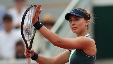 Paula Badosa se despide del público, este jueves en París