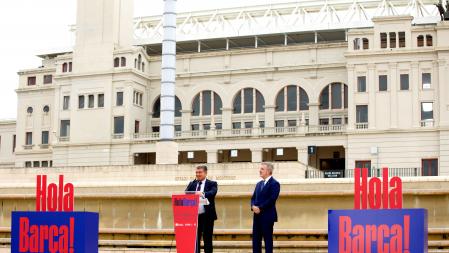 Laporta y Collboni en el exterior del estadio olímpico