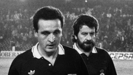 El exárbitro José María Enríquez Negreira, durante sus años en activo