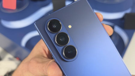 Módulo de cámaras del Galaxy Z Fold 7.