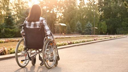 En España hay en la actualidad, según datos del Ministerio de Derechos Sociales del pasado mayo, 2.195.095 personas solicitantes de la Ley de Dependencia.&nbsp;