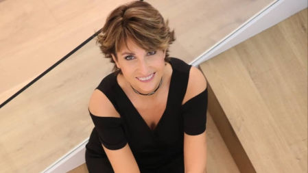 La peluquera lleva más de dos décadas cuidando el pelo