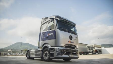 La oferta de camiones eléctricos de Mercedes-Benz cuenta con el eActros 600