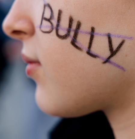 Los estudiantes inmigrantes ricos sufren más 'bullying' que los más pobres