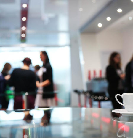 Una mujer alemana pierde su empleo por la pausa para tomar cafe y la Justicia da la razon a la empresa: las explicaciones fueron clave