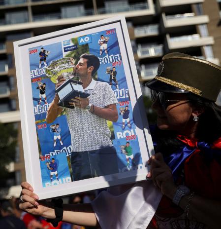 ¿Por qué Novak Djokovic ha desatado la polémica en Australia?