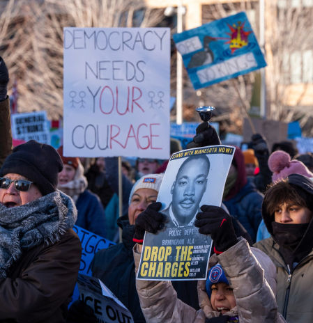 La administración Trump detiene a dos niños hermanos que iban al mismo colegio que Liam