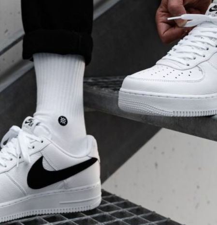 Nike tira la casa por la ventana con sus rebajas de febrero: zapatillas, leggings, camisetas y sudaderas con hasta el -50% de descuento