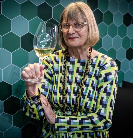 “La mujer goza de más papilas gustativas para catar vinos”