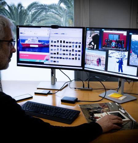 El afortunado hallazgo de un 'tesoro' de Josefina Castellví en el mercadillo de Els Encants