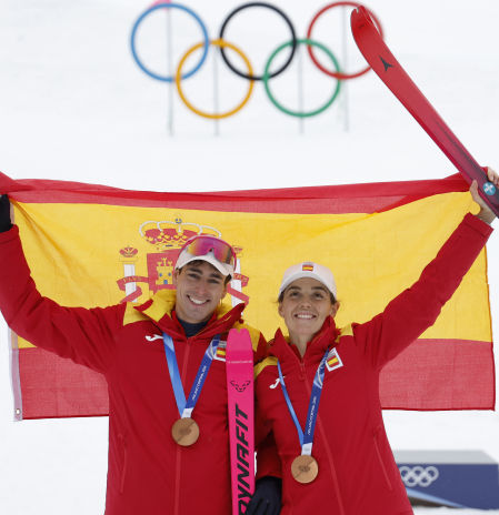 Oda a Oriol Cardona y Ana Alonso: atrapan otro podio, ahora de bronce en el relevo mixto del skimo