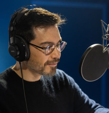 Toni Aira: “Os invitamos a meteros en la cabeza de líderes que tienen nuestro futuro en sus manos”