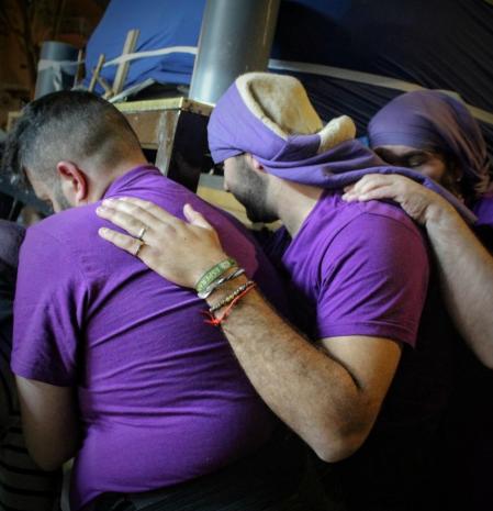 Preparativos de Semana Santa de los Costaleros de Jesús de Mataró.
