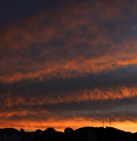 Coloreado atardecer en Alcorisa.