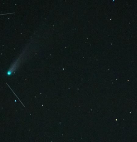 El cometa C2025 A6 Lemmon en el cielo del Lluçanès visto desde la sierra del Cadí - Moixeró.